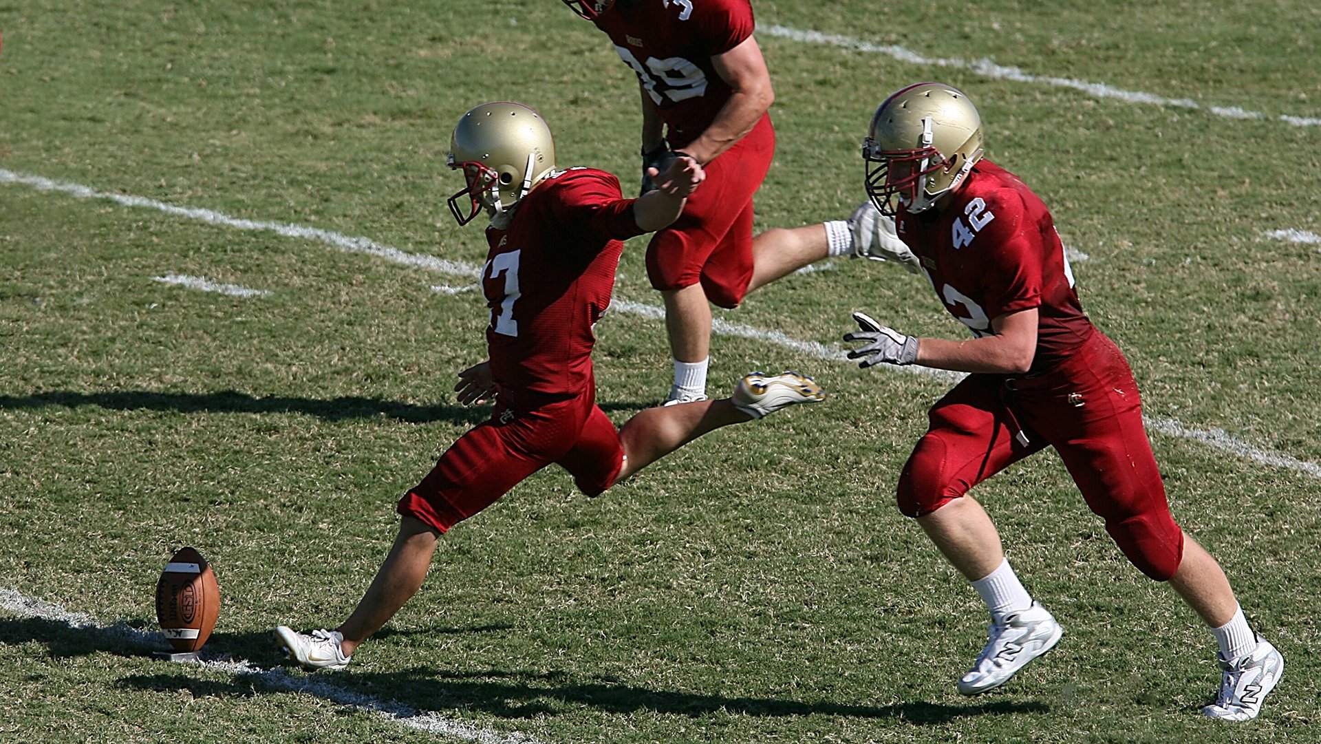 中国足球青训基地专业教练队伍不断壮大,中国足协青训中心名单